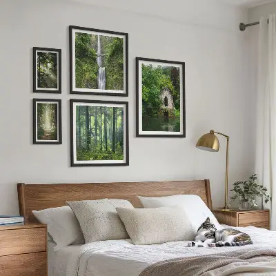 Modernes Wandbilderset mit grünen Wäldern und Wasserfällen aus der Natur