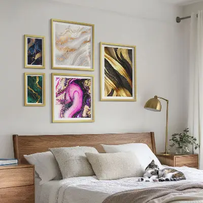 Bildergalerie-Set für die Wand mit abstrakten modernen Mustern