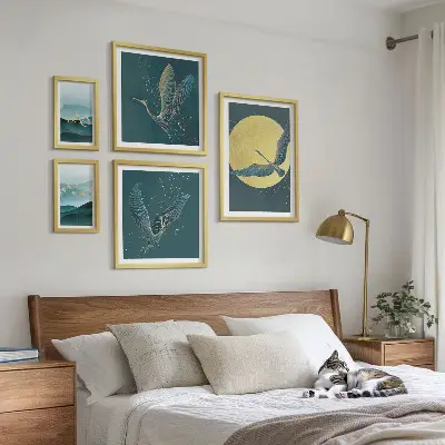 Modernes Wandbilder-Set mit Motiven von Landschaften, Vögeln und dem Nachthimmel