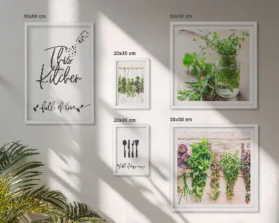 Modernes Wandbilder-Set mit Küchenkräutern und Kochmotiven