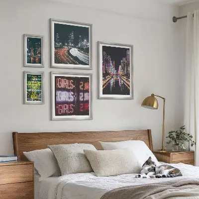 Bildergalerie-Set für die Wand moderne Stadtansicht bei Nacht mit Neonlicht