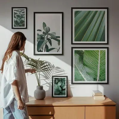 Bildergalerieset für die Wand mit Motiven von tropischen Pflanzen
