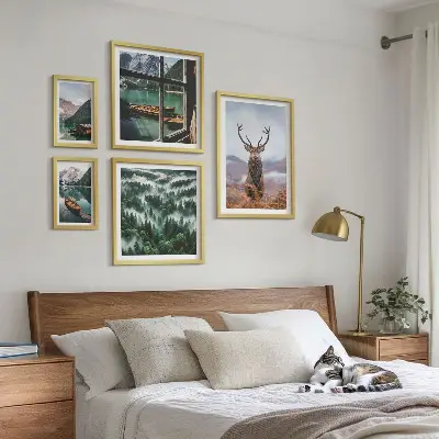 Modernes Wandbilder-Set mit Motiven aus der Natur, von Wildtieren und Bergen