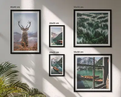 Modernes Wandbilder-Set mit Motiven aus der Natur, von Wildtieren und Bergen