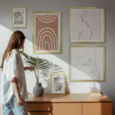 Bildergalerie-Set für die Wand mit stilvollen abstrakten Figuren