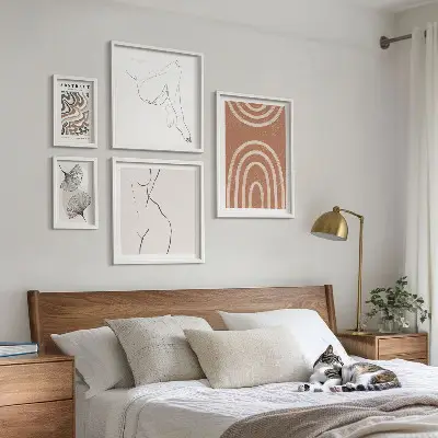 Bildergalerie-Set für die Wand mit stilvollen abstrakten Figuren
