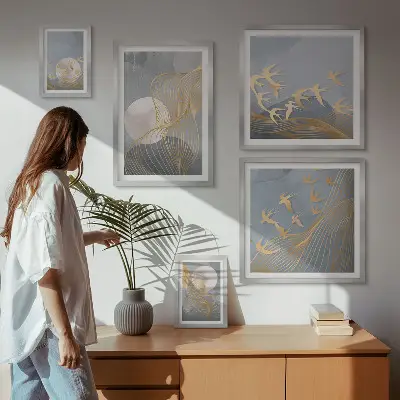 Modernes Wandbilder-Set mit abstrakten Wellen und Vögeln
