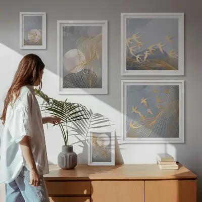 Modernes Wandbilder-Set mit abstrakten Wellen und Vögeln
