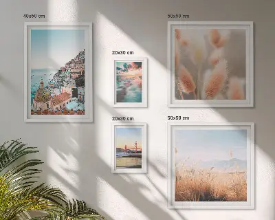 Modernes Wandbilder-Set mit Küstenlandschaften in der Natur