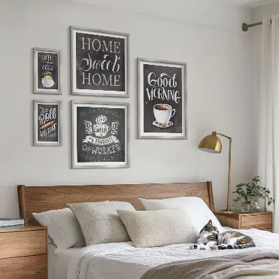 Modernes Wandbilder-Set mit rustikalen Kaffee-Inspirationen