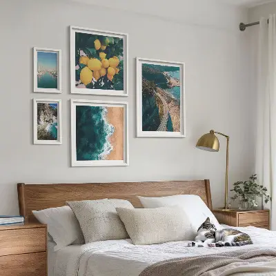 Modernes Wandbilder-Set mit Strandlandschaften und Zitrusfrüchten