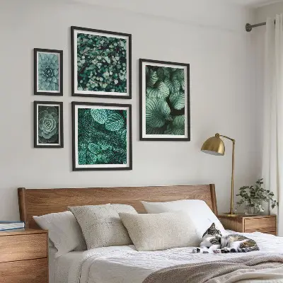 Bilderset fürs Sofa mit Pflanzenblättern und Sukkulenten