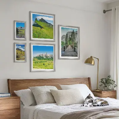 Bilderset für das Sofa mit Berglandschaften und Wasserfällen