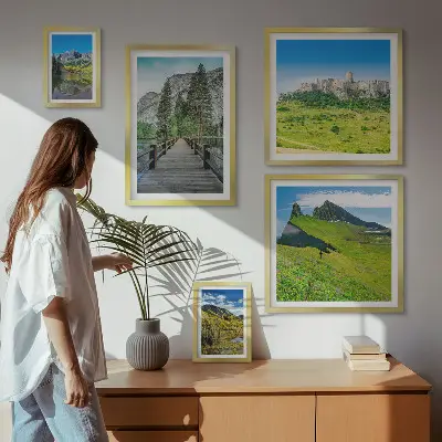 Bilderset für das Sofa mit Berglandschaften und Wasserfällen