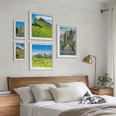 Bilderset für das Sofa mit Berglandschaften und Wasserfällen