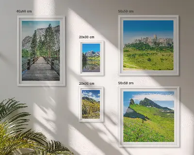 Bilderset für das Sofa mit Berglandschaften und Wasserfällen
