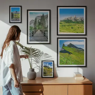Bilderset für das Sofa mit Berglandschaften und Wasserfällen