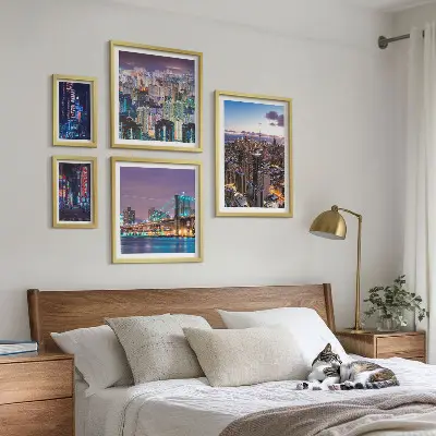 Modernes Wandbilder-Set nächtliche Stadtansichten mit Neonlichtern
