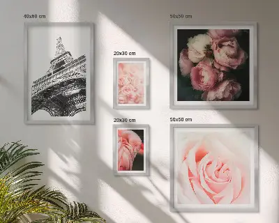 Bildergalerien-Set für die Wand Motiv mit Rosen, Eiffelturm und Romantik