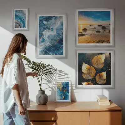 Abstrakte blaue Landschaften als Bilderset fürs Sofa