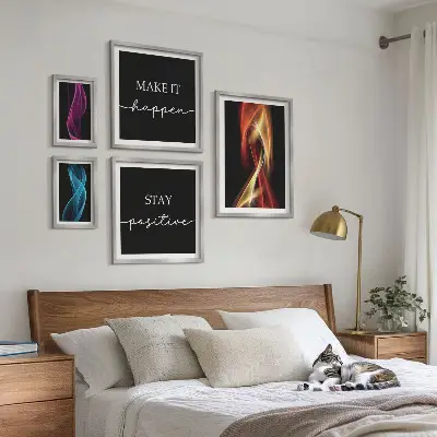 Modernes Wandbilder-Set mit Zitaten, Lichtmustern und Inspirationen