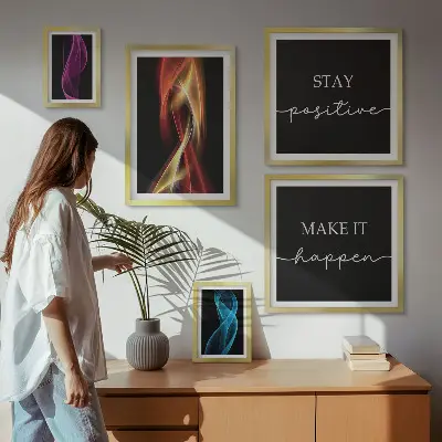 Modernes Wandbilder-Set mit Zitaten, Lichtmustern und Inspirationen