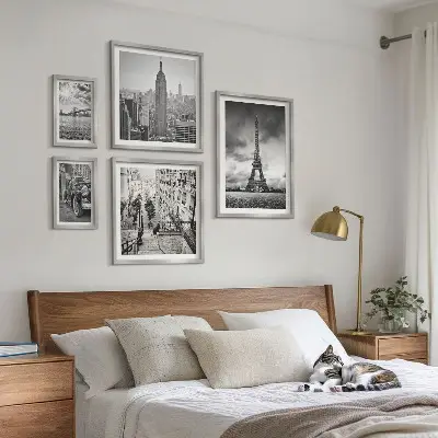 Bilderset fürs Sofa mit Stadtlandschaften und architektonischen Ikonen