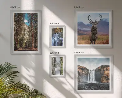 Modernes Wandbilder-Set mit Motiven von Landschaften, Wasserfällen und der Natur