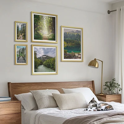 Wandbilder-Set mit Berglandschaften und Waldwegen