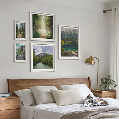 Wandbilder-Set mit Berglandschaften und Waldwegen