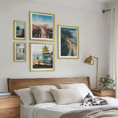 Modernes Wandbilder-Set mit Motiven aus Landschaften, Reisen, Autos und Natur