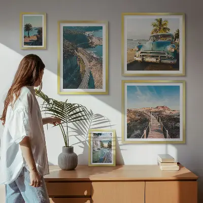 Modernes Wandbilder-Set mit Motiven aus Landschaften, Reisen, Autos und Natur