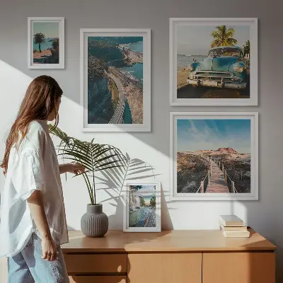 Modernes Wandbilder-Set mit Motiven aus Landschaften, Reisen, Autos und Natur