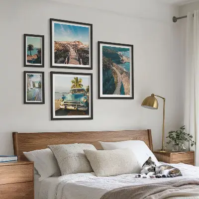 Modernes Wandbilder-Set mit Motiven aus Landschaften, Reisen, Autos und Natur