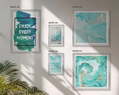 Bildergalerie-Set für die Wand mit abstrakten Kompositionen und Inschriften