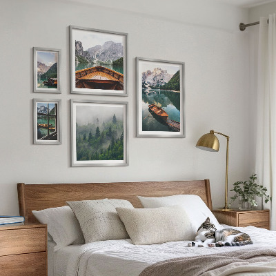 Modernes wandbilder-set Boote auf ruhigen Bergseen