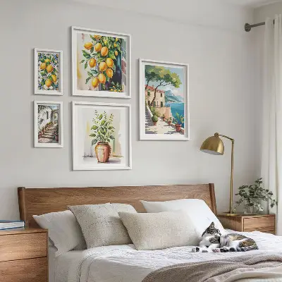 Modernes Wandbilder-Set mit Landschaften, Zitrusbäumen und Vegetation