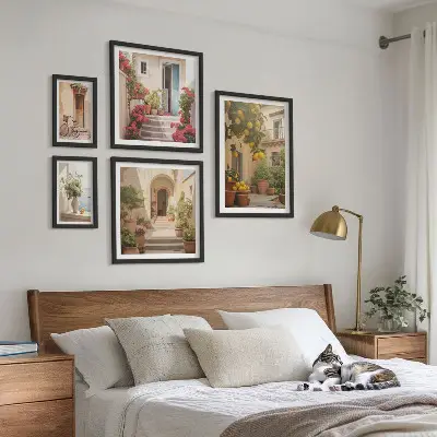 Modernes Wandbilder-Set mit Motiven von Straßen, Blumen und Zitrusfrüchten aus der Provence