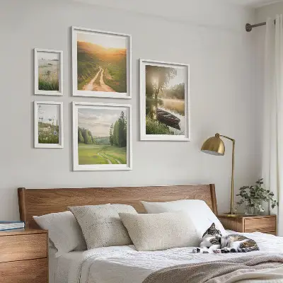 Modernes Wandbilder-Set mit Landschaften aus Wasser und Grün