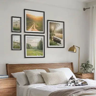 Modernes Wandbilder-Set mit Landschaften aus Wasser und Grün