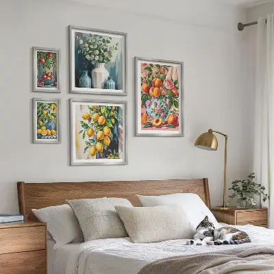 Bilderset fürs Sofa mit fruchtig floralen Kompositionen