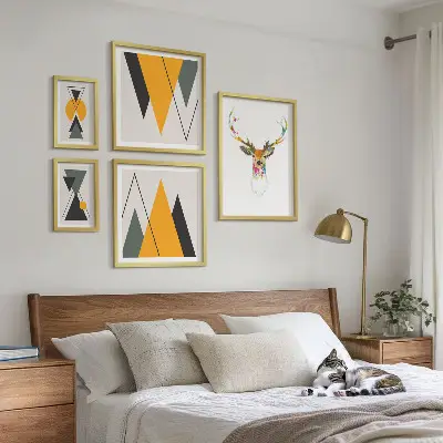 Wandbilder-Set mit bunten Motiven im Boho-Stil