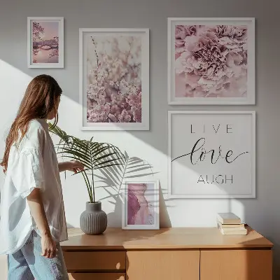 Bildergalerie-Set für die Wand mit Blumenmotiven und pastellfarbenen Slogans