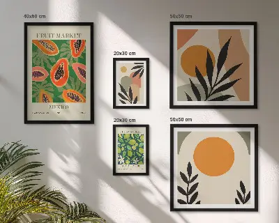 Modernes Wandbilder-Set mit tropischen Früchten im Retro-Stil