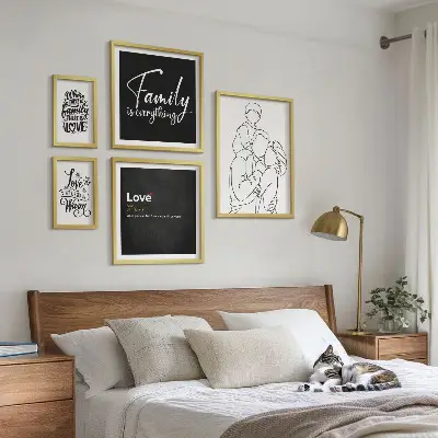 Wandbilder-Set mit dem Thema familiäre Werte wie Liebe und Nähe
