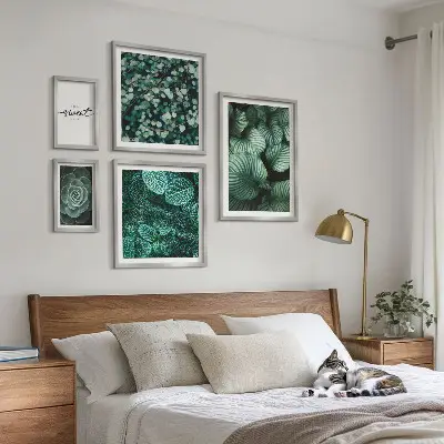 Bilderset fürs Sofa mit modernen grünen Pflanzenmotiven