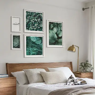 Bilderset fürs Sofa mit modernen grünen Pflanzenmotiven