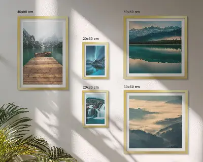 Modernes Wandbilder-Set mit Landschaften, Wasserfällen und Bergen
