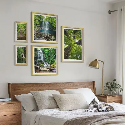 Bildergalerie-Set für die Wand mit grünen Landschaften und Wasserfällen