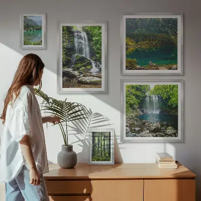 Modernes Wandbilder-Set mit Motiven von Wasserfällen und Waldlandschaften in der Natur